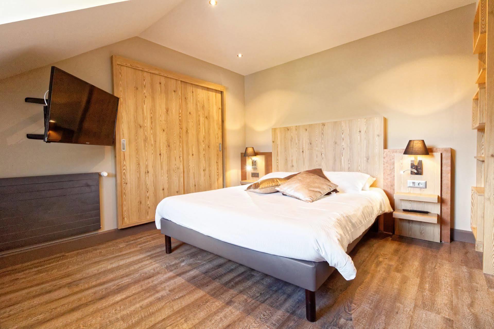 Logis Hotel Des Bains Gérardmer Exteriér fotografie